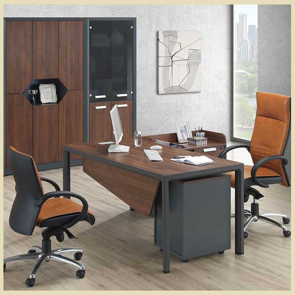 latest modern tpye of office table with metal frame and metal legs